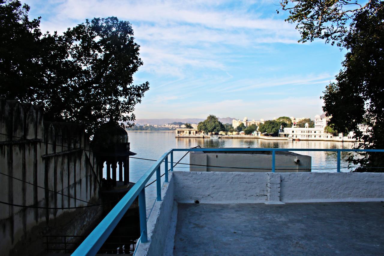 Gypsy Child Lake Hostel Ουνταϊπούρ Εξωτερικό φωτογραφία