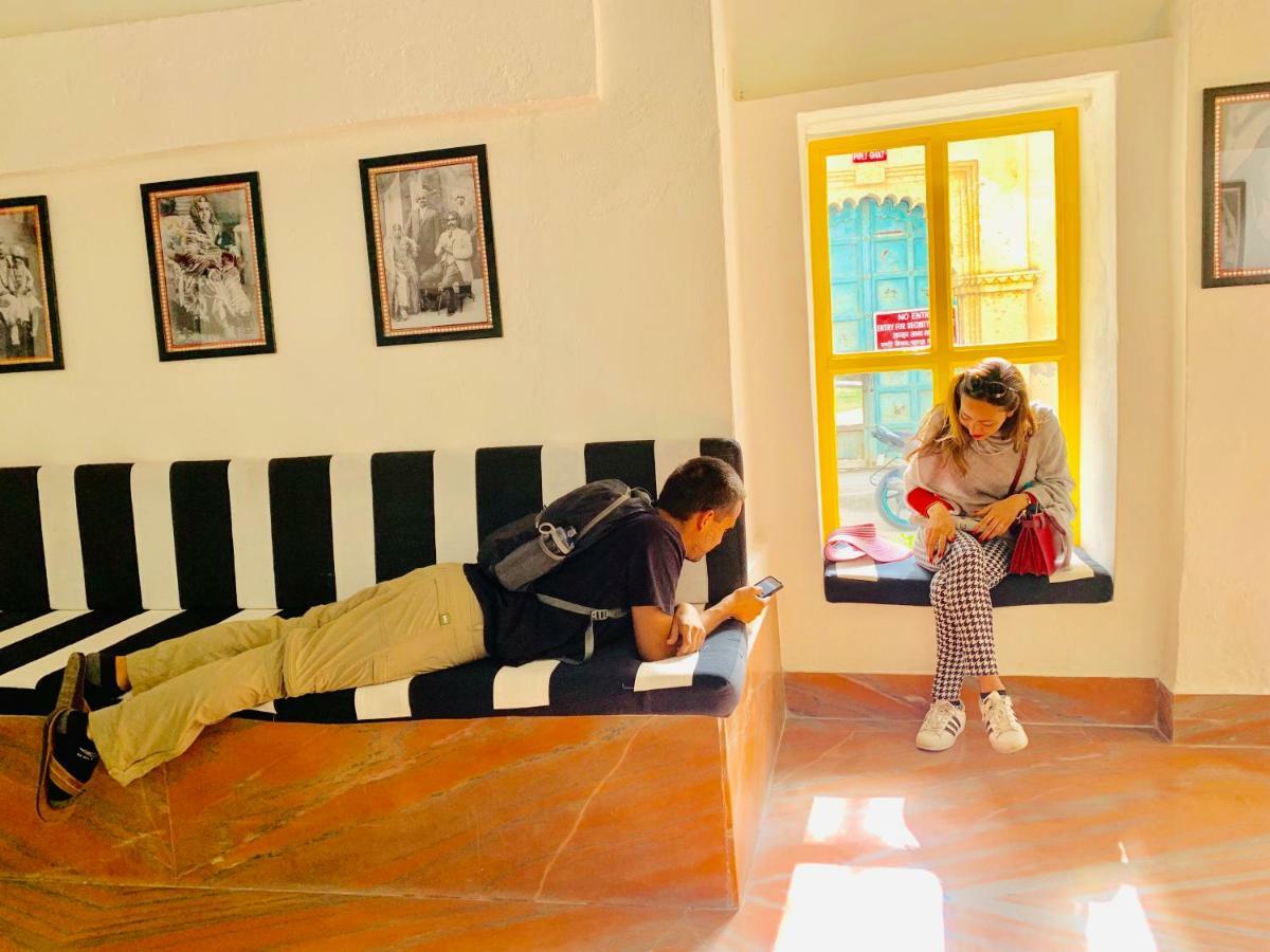 Gypsy Child Lake Hostel Ουνταϊπούρ Εξωτερικό φωτογραφία